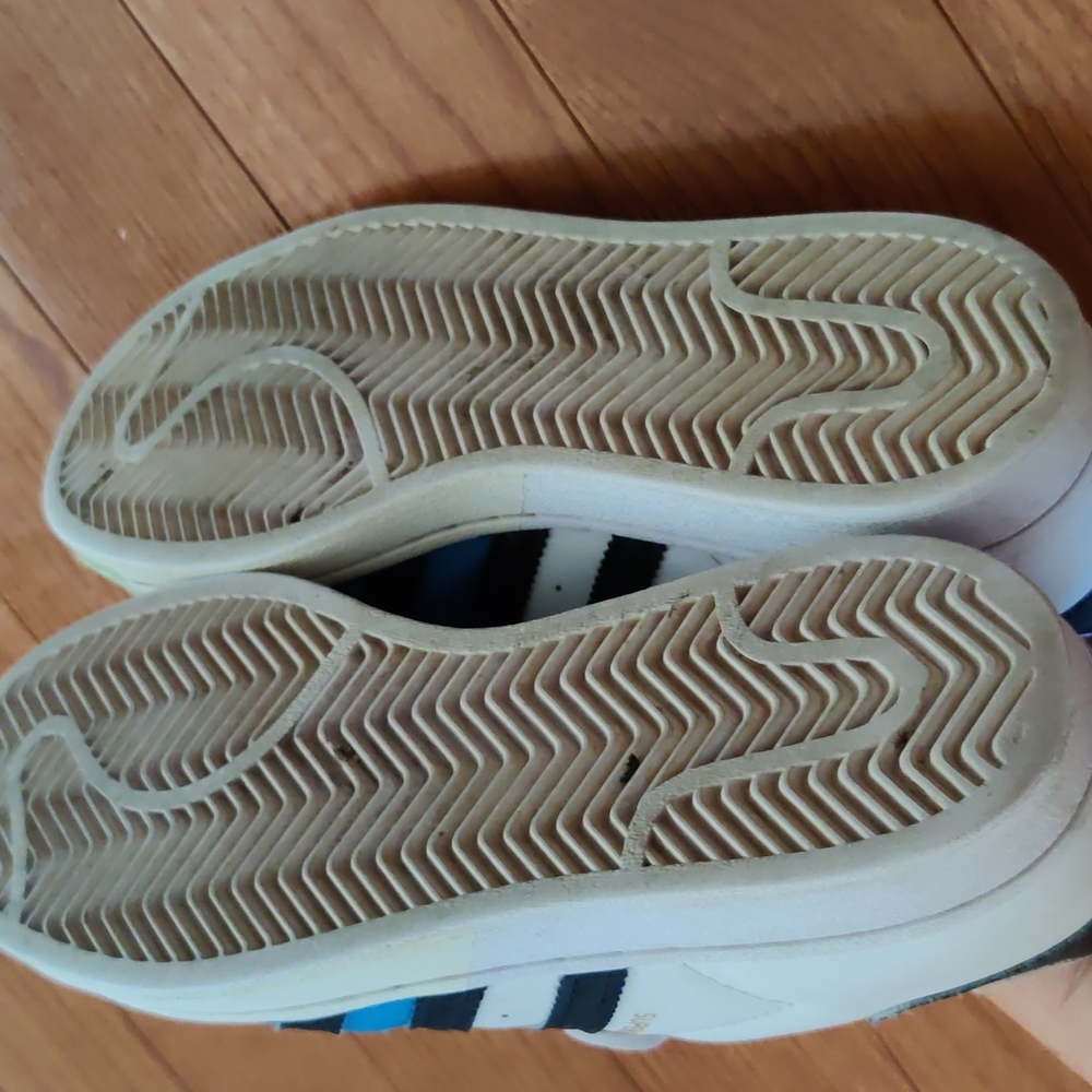 Cute girls adidas sneakers - Picture 6 of 6